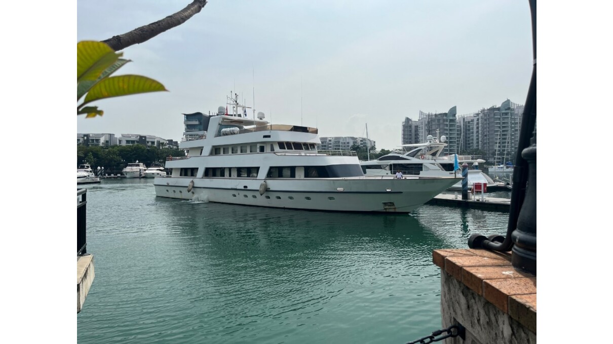 largest yacht in singapore