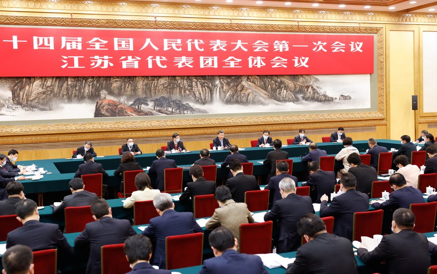 习主席承诺推动中国工业化