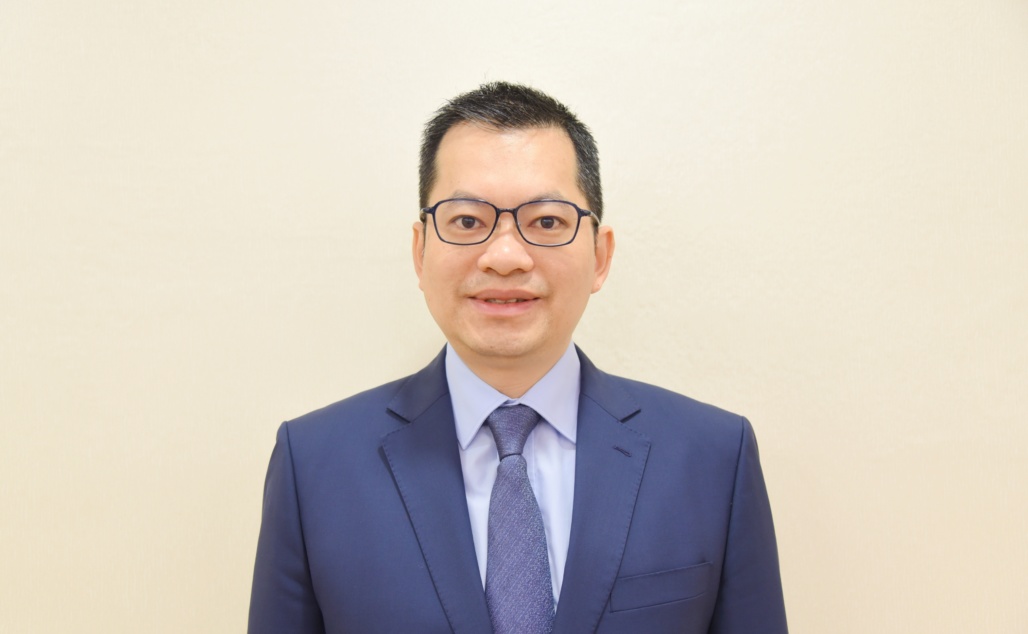 Vincent U officially installed as new trade and investment chief