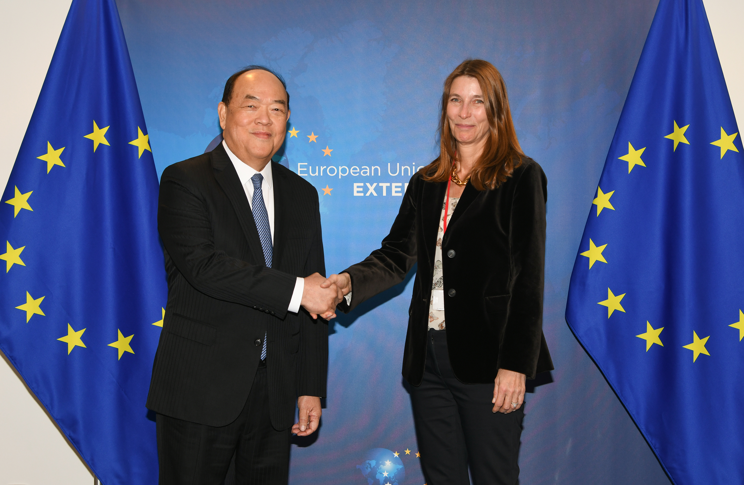 Macau's leader meets EU official to boost post-pandemic trade - Vimarsana News