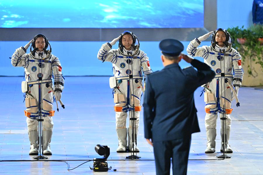 Shenzhou-19 astronauts celebrate 25th anniversary of Shenzhou-1 launch