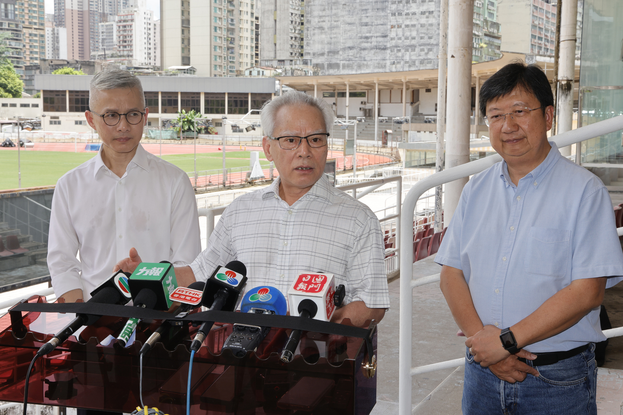 Govt studies LRT extensions from Qingmao to Fai Chi Kei and future sports park
