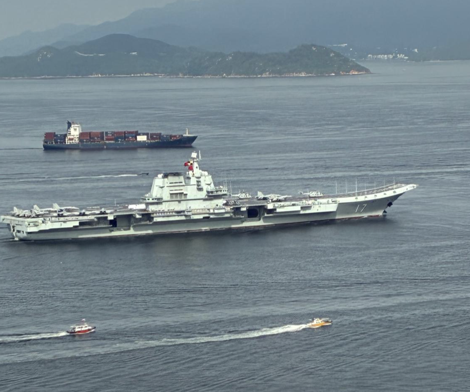 Chinese aircraft carrier Shandong moors in Hong Kong