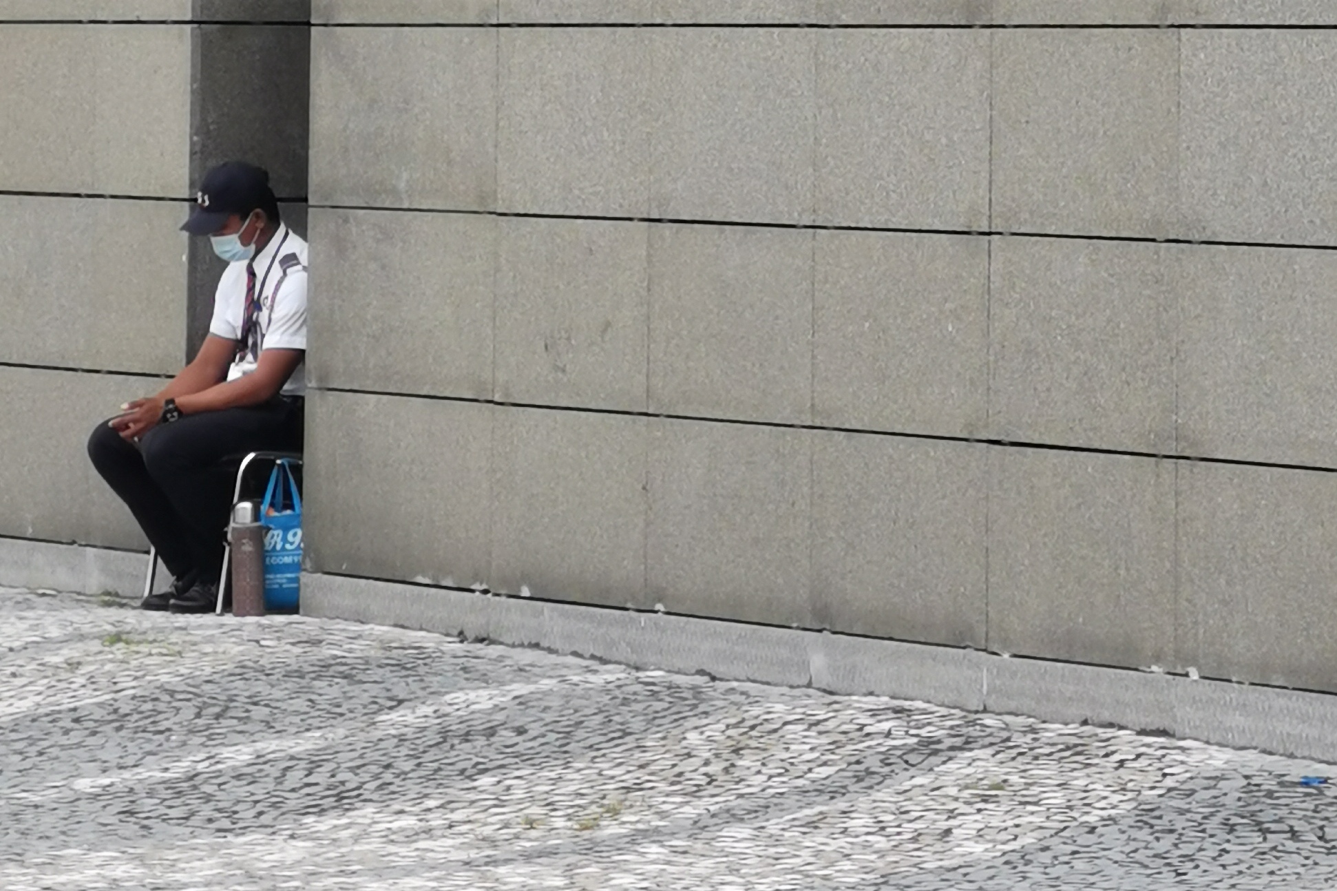 Gov’t proposes minimum wage hike to MOP35-MOP37 per hour